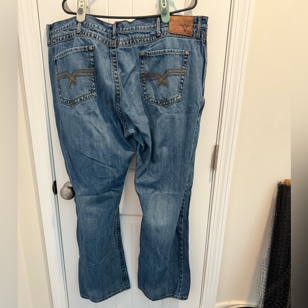 Wrangler Blue Relaxed Jeans Classic Fit